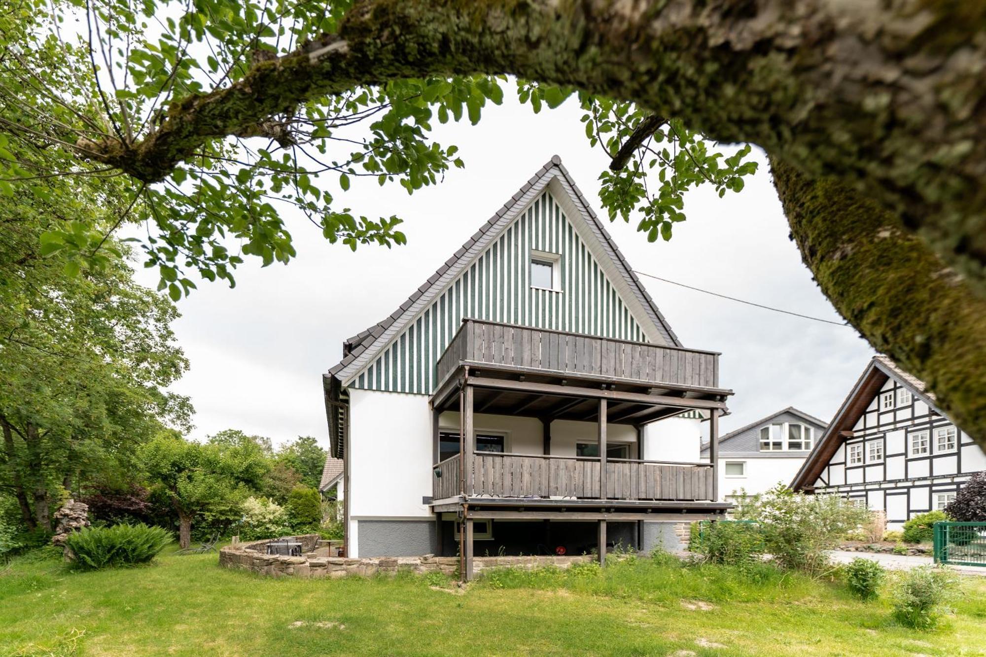 Ferienwohnung Haus An Der Lenne Lennestadt Exteriör bild